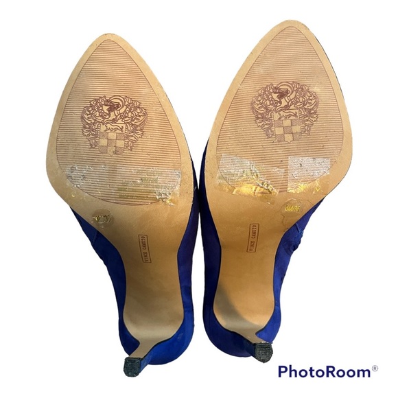 Blue Mesh Vince Camuto booties size 6 - Picture 2 of 3